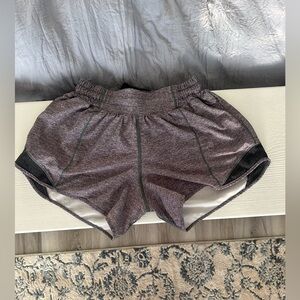 Lululemon Hotty Hot Low-Rise Lined Short 4”